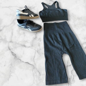 Prissy Fitted Set